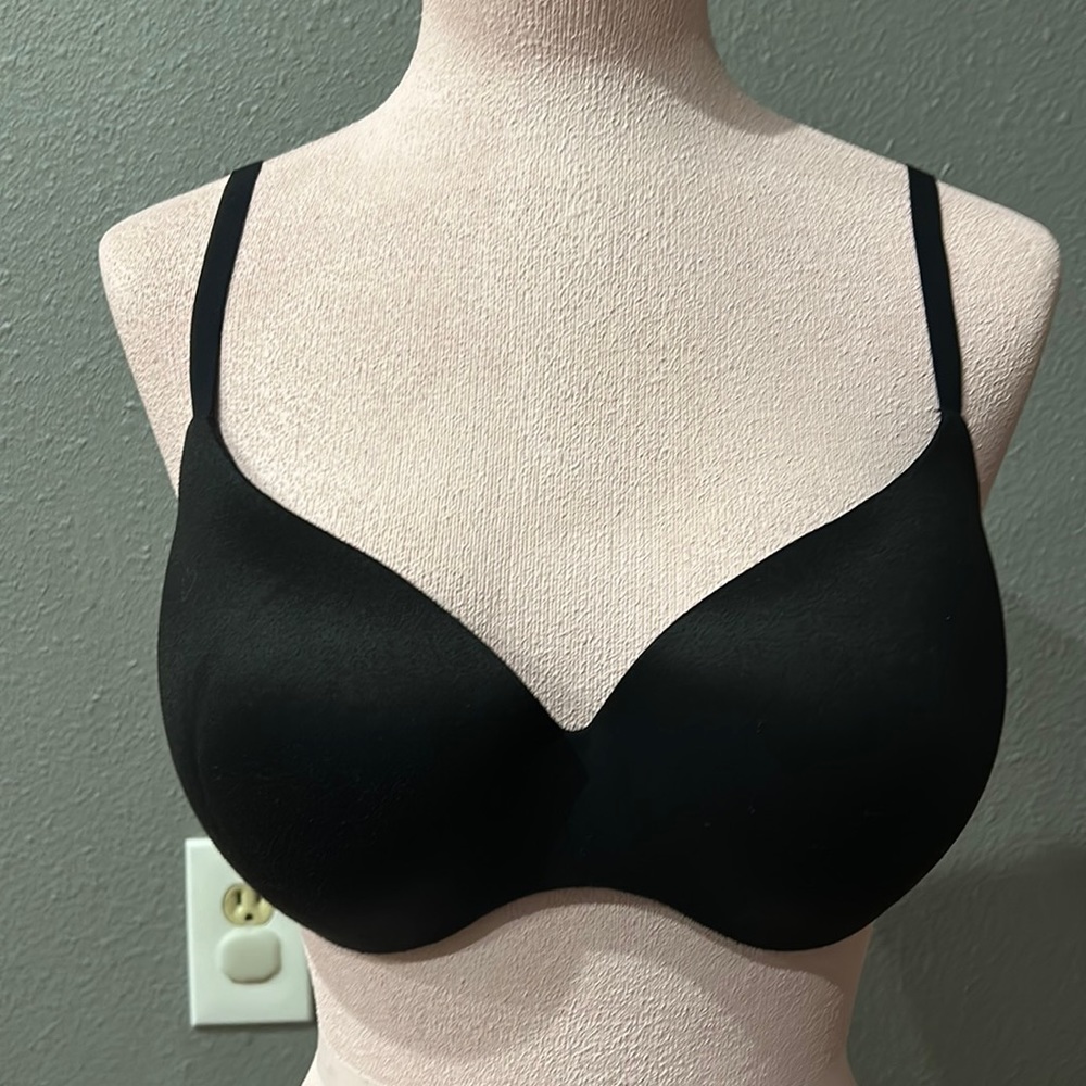 Victoria’s Secret Bra Size 34DD